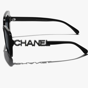 Chanel logo sunglasses! In Pristine condition.